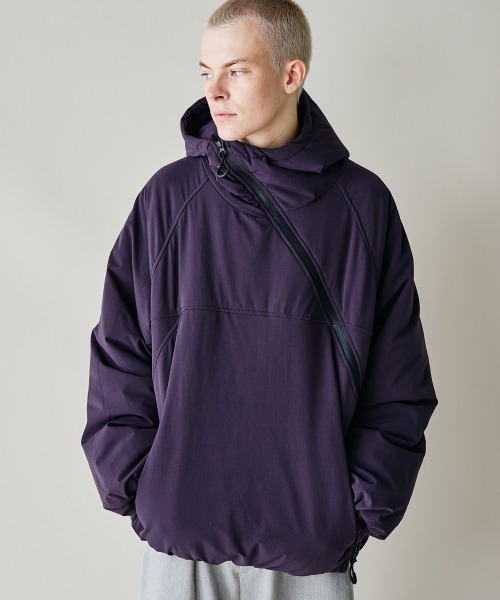 rehacer(レアセル)の「rehacer : Twist Line Shell Jacket / ツイストラインシェルジャケット(ダウンジャケット/コート・メンズ・ブラック/パープル/ベージュ・LARGE/MEDIUM/SMALL)」の22枚目の写真