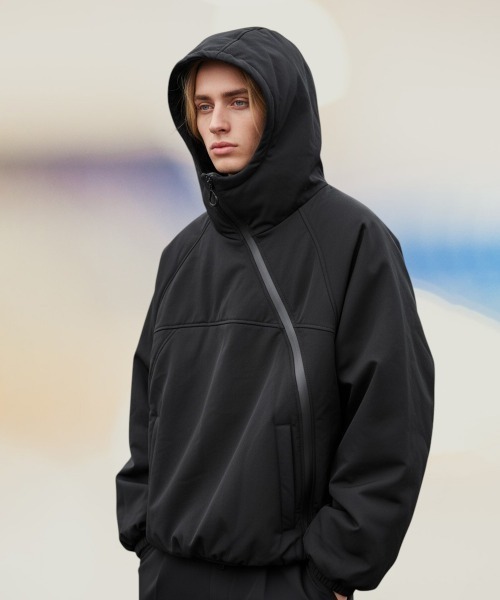 rehacer(レアセル)の「rehacer : Twist Line Shell Jacket / ツイストラインシェルジャケット(ダウンジャケット/コート・メンズ・ブラック/パープル/ベージュ・LARGE/MEDIUM/SMALL)」の21枚目の写真