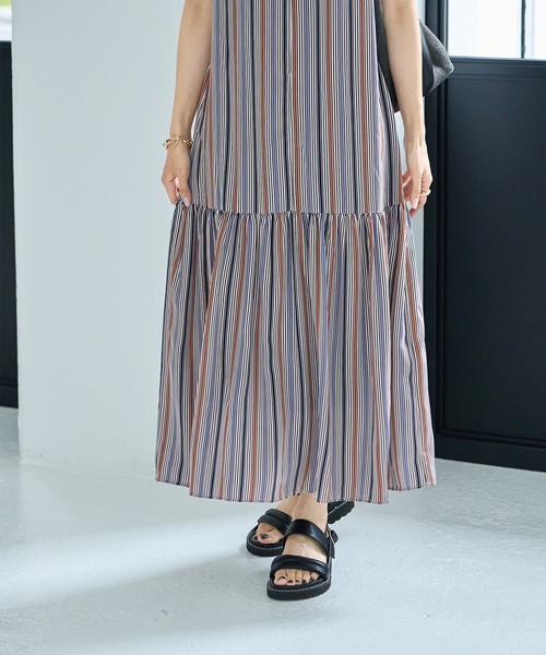 STYLE DELI(スタイルデリ)の「【LUXE】マルチストライプ柄ファスナーワンピース(ワンピース・レディース・ホワイト系・01/02)」の4枚目の写真