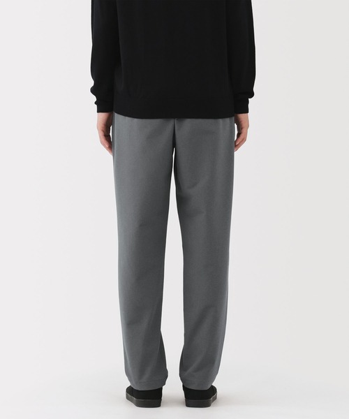 無印良品（ムジルシリョウヒン）の「紳士　防風裏起毛ストレッチテーパードパンツ（その他パンツ・メンズ・ブラック/ダークネイビー/ダークブラウン系/ダークグレー・S/M/L/XL）」の12枚目の写真