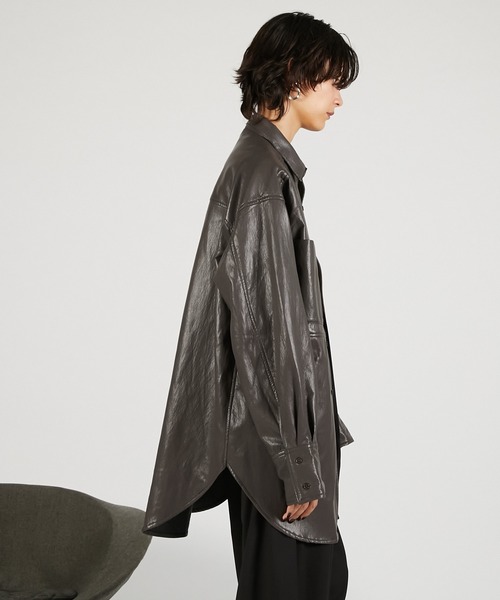 シンセティックレザーオーバーシャツ / Synthetic Leather Overshirt