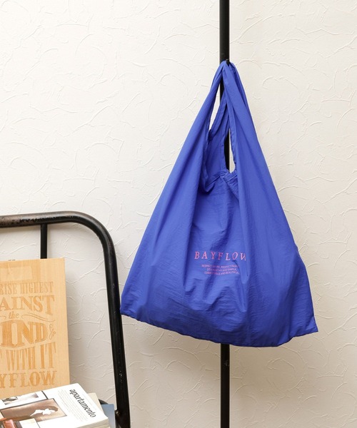 BAYFLOW（ベイフロー）の「[パッカブル可能]BFロゴエコバッグ（エコバッグ/サブバッグ・レディース・グレー/ブラック/カーキ/オリーブ/ブルー/ピンク/ホワイト/パープル/イエロー/オレンジ・0）」の6枚目の写真