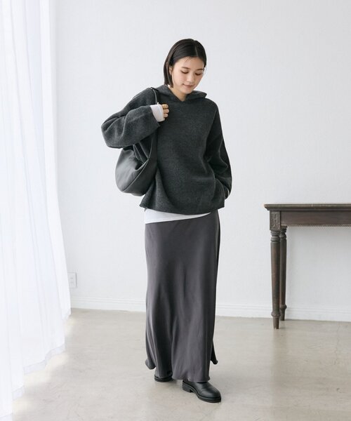RIVE DROITE(リヴドロワ)の「【フードがアクセントに】ウール100ホールガーメントフーディ(ニット/セーター・レディース・チャコールグレー/オフホワイト・FREE)」の15枚目の写真