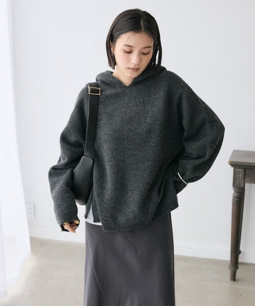 RIVE DROITE(リヴドロワ)の「【フードがアクセントに】ウール100ホールガーメントフーディ(ニット/セーター・レディース・チャコールグレー/オフホワイト・FREE)」の18枚目の写真