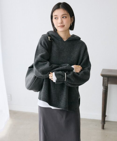 RIVE DROITE(リヴドロワ)の「【フードがアクセントに】ウール100ホールガーメントフーディ(ニット/セーター・レディース・チャコールグレー/オフホワイト・FREE)」の19枚目の写真