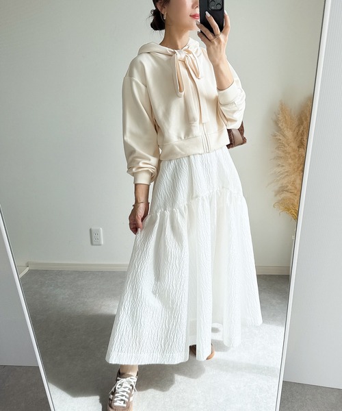 &. NOSTALGIA(アンドドットノスタルジア)の「【ZOZO限定】ビッグリボンパーカー(パーカー・レディース・グレー/アイボリー・M)」の4枚目の写真