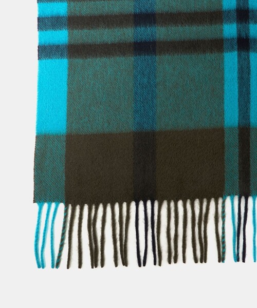 Joshua Ellis（ジョシュアエリス）の「＜Joshua Ellis＞カシミヤ チェック マフラー（マフラー・レディース・ターコイズブルー系/レッド/イエロー・FREE）」の16枚目の写真