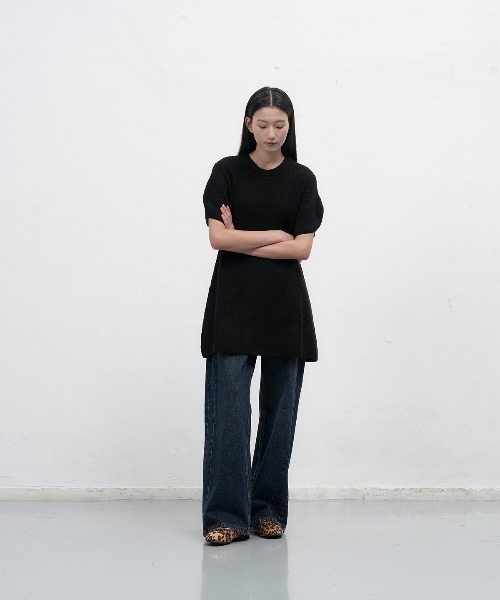 GENERAL IDEA(ジェネラルアイデア)の「【GENERAL IDEA】バルーンスリーブミニフレアワンピース / BALLOON SLEEVE MINI FLARE DRESS(ワンピース・レディース・ブラック/レッド・L/M/S)」の6枚目の写真