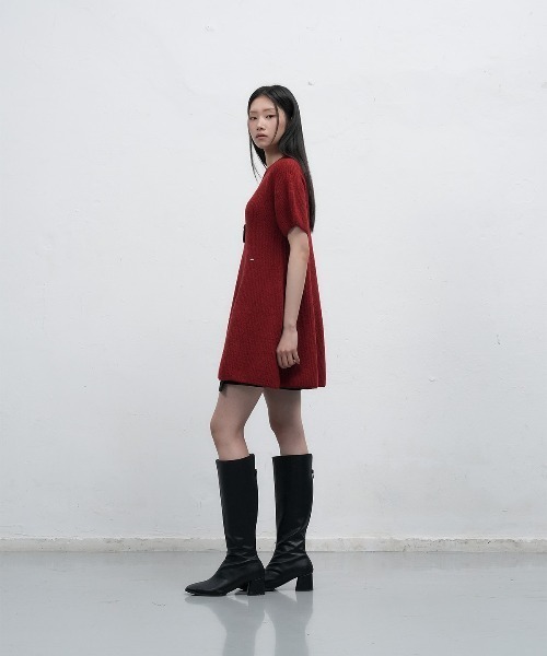 GENERAL IDEA(ジェネラルアイデア)の「【GENERAL IDEA】バルーンスリーブミニフレアワンピース / BALLOON SLEEVE MINI FLARE DRESS(ワンピース・レディース・ブラック/レッド・L/M/S)」の15枚目の写真