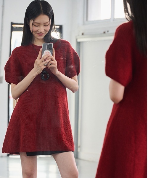 GENERAL IDEA(ジェネラルアイデア)の「【GENERAL IDEA】バルーンスリーブミニフレアワンピース / BALLOON SLEEVE MINI FLARE DRESS(ワンピース・レディース・ブラック/レッド・L/M/S)」の17枚目の写真