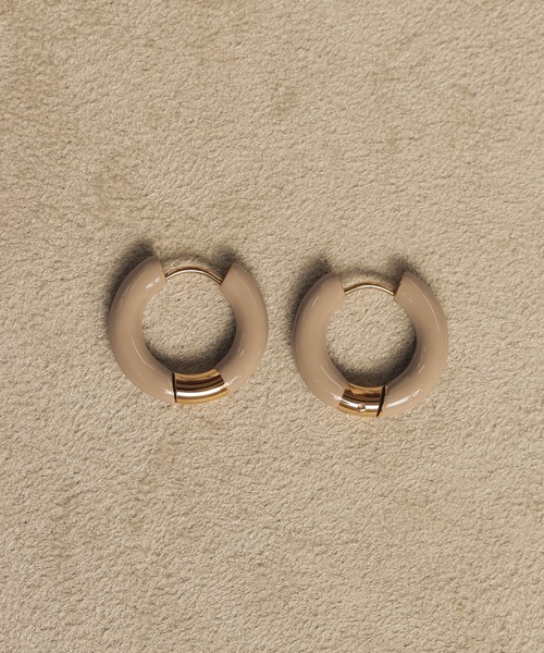 bonu.(ボヌ)の「【サージカルステンレス】 エナメルフープピアス(ピアス(両耳用)・レディース・ブルー/ブラウン/ベージュ・FREE)」の5枚目の写真