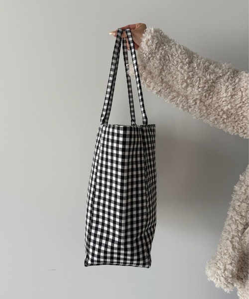 SANSeLF(サンセルフ)の「【SANSeLF】ビッグギンガムチェックトートバッグ saa25a148(トートバッグ・レディース・ブラック・FREE)」の9枚目の写真
