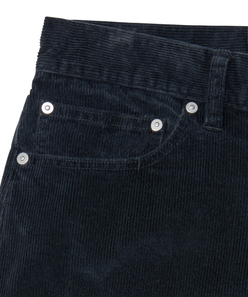 NOMANUAL(NOMANUAL)の「V.W CORDUROY PANTS - WASHED BLACK(その他パンツ・レディース・その他・SMALL/MEDIUM/LARGE)」の5枚目の写真