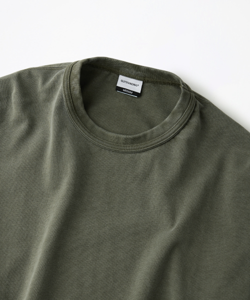 OUTSTANDING（アウトスタンディング）の「[2PACK] VINTAGE WASHING LONG SLEEVE TEE_VINTAGE OLIVE/VINTAGE CHARCOAL（Tシャツ/カットソー・レディース・その他・SMALL/MEDIUM/LARGE）」の4枚目の写真