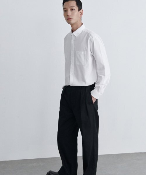 MUSINSA STANDARD（ムシンサスタンダード）の「リバースツータックワイドチノパンツ[ブラック]（その他パンツ・メンズ・その他・40/38/26/27/28/29）」の5枚目の写真