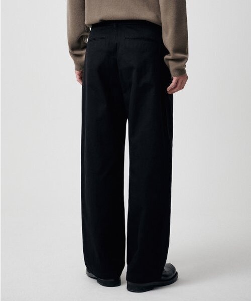 MUSINSA STANDARD（ムシンサスタンダード）の「リバースツータックワイドチノパンツ[ブラック]（その他パンツ・メンズ・その他・40/38/26/27/28/29）」の8枚目の写真