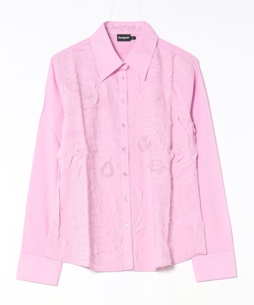 Desigual（デシグアル）の「トーンオントーン ピンクエンボスシャツ（シャツ/ブラウス・レディース・レッド・S/M/L/XS/XL）」の6枚目の写真
