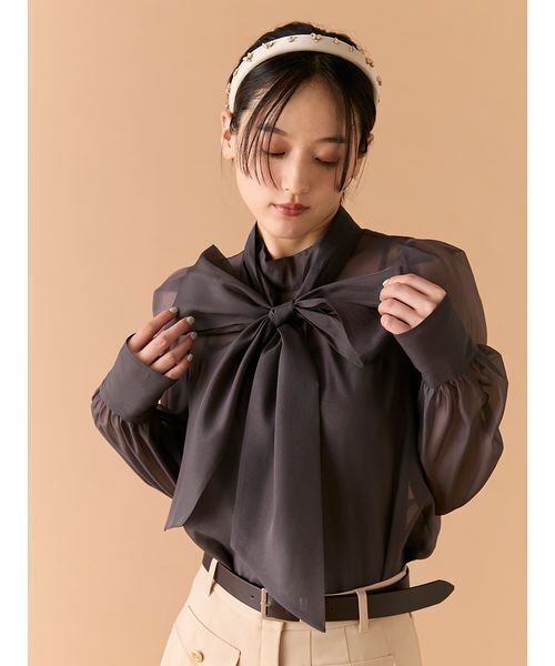 LILY BROWN（リリーブラウン）の「ビックボウタイブラウス（シャツ/ブラウス・レディース・ホワイト/ミント/アイボリー/チャコールグレー・F）」の11枚目の写真