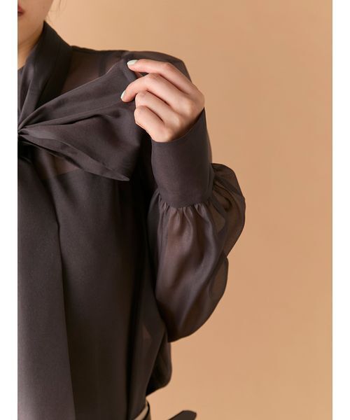 LILY BROWN（リリーブラウン）の「ビックボウタイブラウス（シャツ/ブラウス・レディース・ホワイト/ミント/アイボリー/チャコールグレー・F）」の12枚目の写真