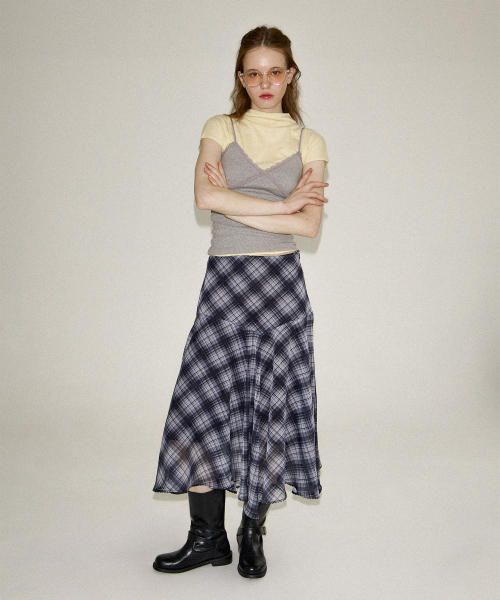 SALON DE YOHN（サロンドヨーン）の「Unbalanced Check Skirt_ Black（スカート・レディース・その他・SMALL/MEDIUM）」の3枚目の写真