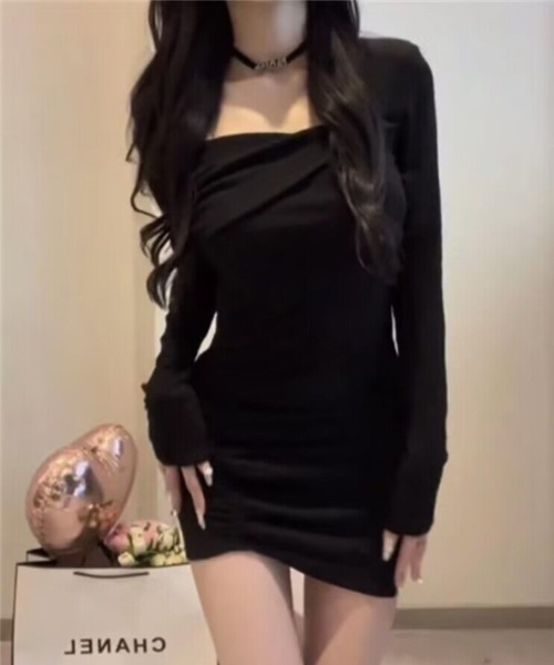 Ritzy（リッツィー）の「スクエアネックタイトワンピース（ワンピース・レディース・ホワイト/ブラック・M/L/XL/S）」の2枚目の写真