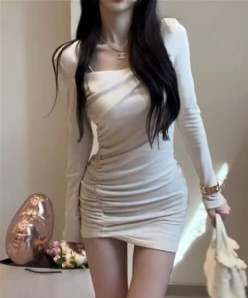 Ritzy（リッツィー）の「スクエアネックタイトワンピース（ワンピース・レディース・ホワイト/ブラック・M/L/XL/S）」の5枚目の写真