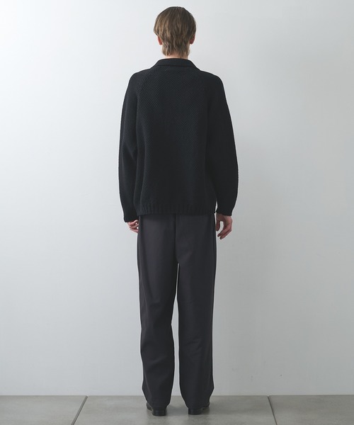 STILL BY HAND（スティルバイハンド）の「【STILL BY HAND】Deep tuck pressed pants（スラックス・メンズ・ブラック/ダークグリーン・44/46）」の5枚目の写真