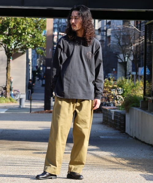 KRIFF MAYER(クリフメイヤー)の「【綿100%】スーベニア刺繍ロンT(龍)(Tシャツ/カットソー・メンズ・チャコール/パープル/オレンジ/サンドベージュ・LARGE/MEDIUM/X-LARGE)」の21枚目の写真