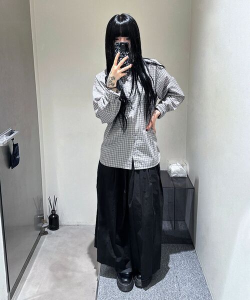 INSILENCE WOMEN（インサイレンスウーマン）の「マキシクリーススカート BLACK（スカート・レディース・その他・MEDIUM/SMALL）」の6枚目の写真