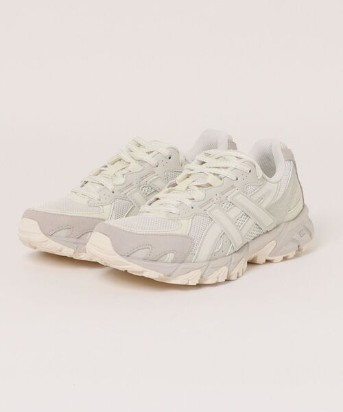 ASICS(アシックス)の「【ASICS】GEL-SONOMA TR62 SNK2(その他シューズ・レディース・ブラック/キナリ・23.0cm/23.5cm/24.0cm/24.5cm/25.0cm/25.5cm/26.0cm/26.5cm/27.0cm)」の2枚目の写真