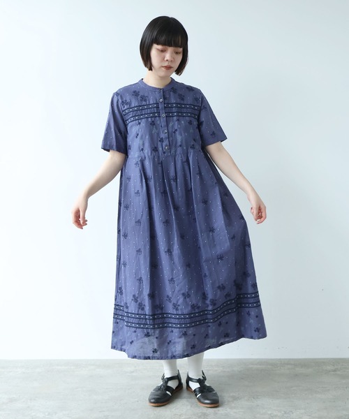 bulle de savon(ビュルデサボン)の「びわ刺繍 ワンピース(ワンピース・レディース・ホワイト/ネイビー・FREE)」の1枚目の写真