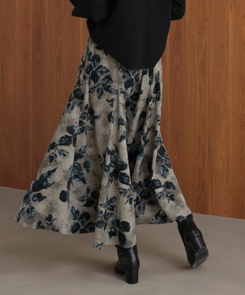 Bou Jeloud（ブージュルード）の「花柄フレアパンツ（その他パンツ・レディース・ブラック/グレー・FREE）」の8枚目の写真