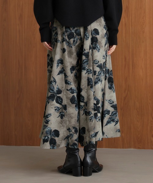 Bou Jeloud（ブージュルード）の「花柄フレアパンツ（その他パンツ・レディース・ブラック/グレー・FREE）」の11枚目の写真