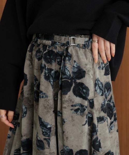 Bou Jeloud（ブージュルード）の「花柄フレアパンツ（その他パンツ・レディース・ブラック/グレー・FREE）」の12枚目の写真