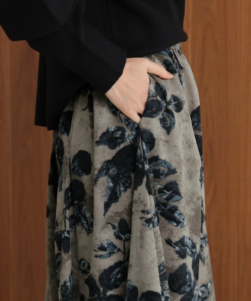Bou Jeloud（ブージュルード）の「花柄フレアパンツ（その他パンツ・レディース・ブラック/グレー・FREE）」の13枚目の写真