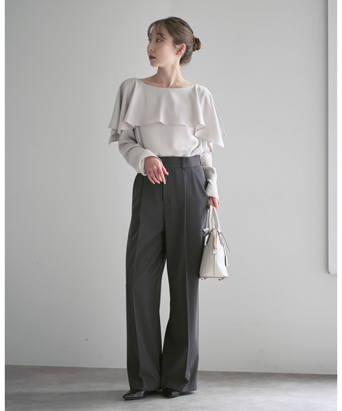 Noble（ノーブル）の「スリットケープブラウス（シャツ/ブラウス・レディース・ホワイト/ライトグレー・FREE）」の6枚目の写真