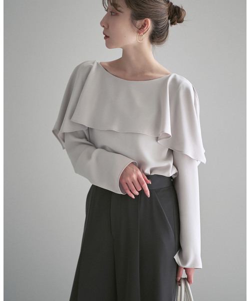 Noble（ノーブル）の「スリットケープブラウス（シャツ/ブラウス・レディース・ホワイト/ライトグレー・FREE）」の8枚目の写真