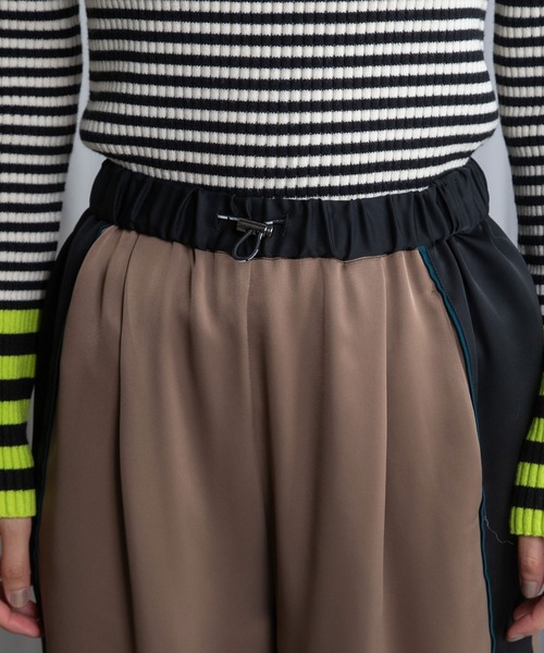 MARECHAL TERRE(マルシャルテル)の「カーブラインパンツ(その他パンツ・レディース・ブラウン/ホワイト系その他/ブラック/ブラック系その他・MEDIUM)」の7枚目の写真