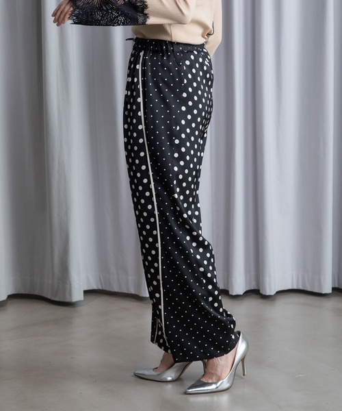 MARECHAL TERRE(マルシャルテル)の「カーブラインパンツ(その他パンツ・レディース・ブラウン/ホワイト系その他/ブラック/ブラック系その他・MEDIUM)」の15枚目の写真