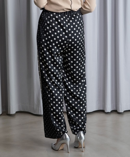 MARECHAL TERRE(マルシャルテル)の「カーブラインパンツ(その他パンツ・レディース・ブラウン/ホワイト系その他/ブラック/ブラック系その他・MEDIUM)」の16枚目の写真