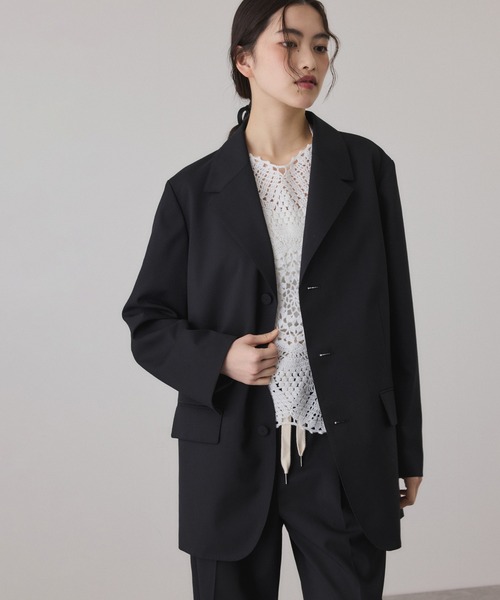 ADAM ET ROPE'(アダムエロペ)の「シングルブレストジャケット(テーラードジャケット・レディース・ベージュ系その他2/グレー/ブラック・34/36/38)」の1枚目の写真