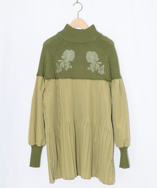 iS ScoLar（イズスカラー）の「553264：花刺繍ニット×プリーツ異素材切替プルオーバー（Tシャツ/カットソー・レディース・カーキ/ブラック/オレンジ・M）」の3枚目の写真