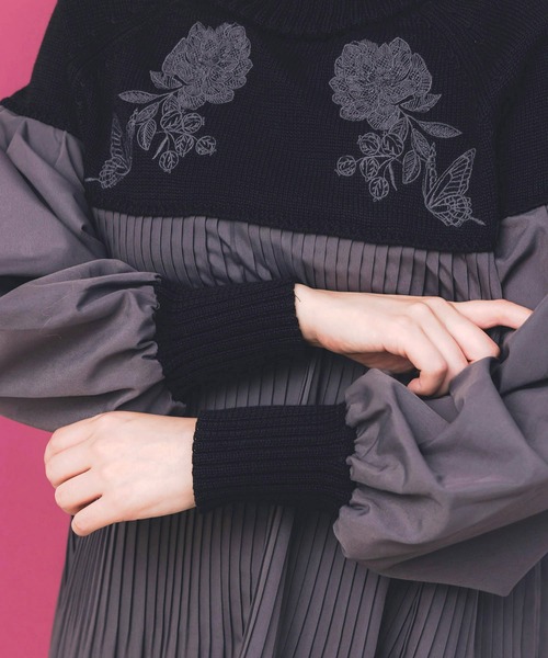 iS ScoLar（イズスカラー）の「553264：花刺繍ニット×プリーツ異素材切替プルオーバー（Tシャツ/カットソー・レディース・カーキ/ブラック/オレンジ・M）」の10枚目の写真