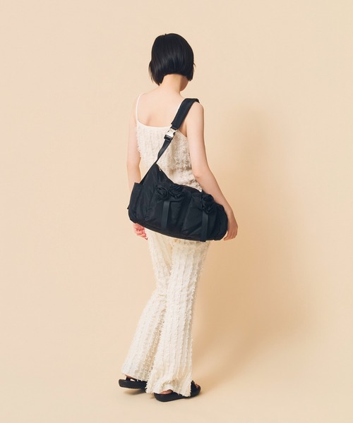 Casselini（キャセリーニ）の「Casselini(キャセリーニ)バラモチーフショルダー（ショルダーバッグ・レディース・ブラック/カーキ・FREE）」の6枚目の写真