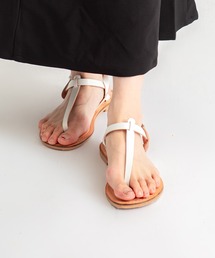 【L’ ANGOLO DEL CUOIO/ランゴロデルクオイオ】Tストラップサンダル レザーサンダル フラットサンダル