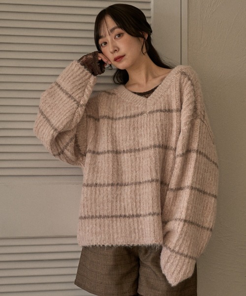 mideal(マイディール)の「V neck border knit / Vネックボーダーニット(ニット/セーター・レディース・ブルー/アイボリー/ピンク・FREE)」の3枚目の写真