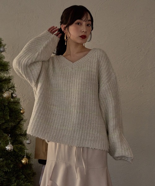 mideal(マイディール)の「V neck border knit / Vネックボーダーニット(ニット/セーター・レディース・ブルー/アイボリー/ピンク・FREE)」の4枚目の写真