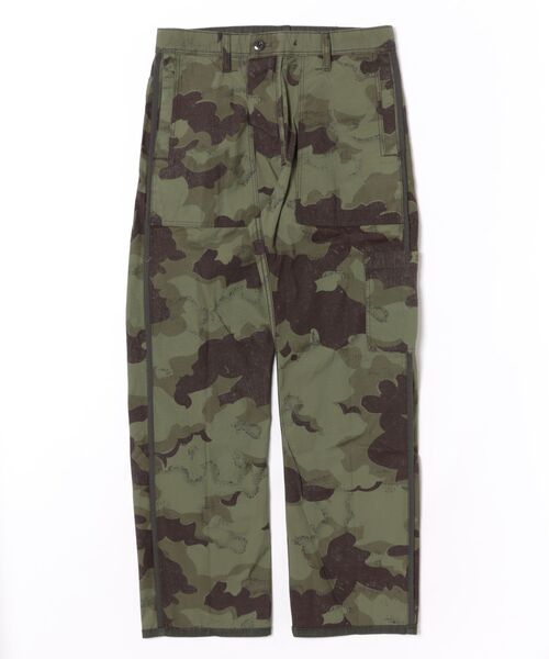 G-STAR(ジースター)の「Reversible Relaxed Straight Chino/ミリタリーディテールリバーシブルリラックスストレートウォッシュドキャンバスチノパンツ/オリジナルカモフラージュ(チノパンツ・メンズ・カーキ・32inch/30inch/34inch/31inch/29inch/33inch)」の2枚目の写真