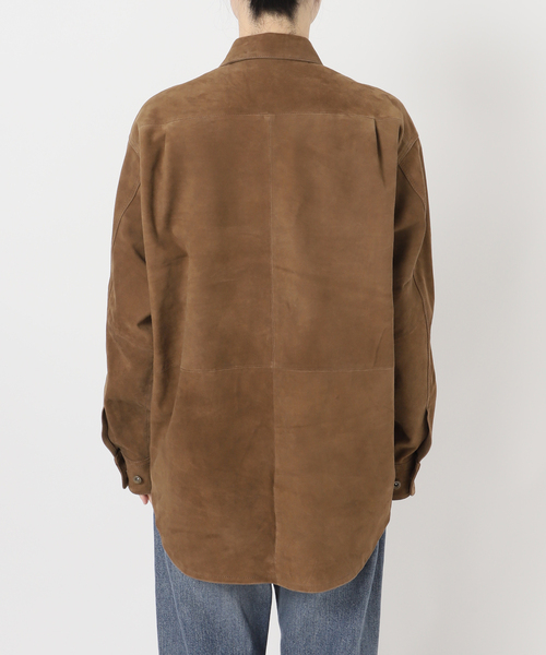 FRAMeWORK（フレームワーク）の「THRIFTY LOOK 別注 SUEDESHIRTブルゾン（ライダースジャケット・レディース・ブラウン・FREE）」の4枚目の写真