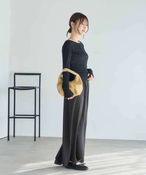 LE TALON（ルタロン）の「《追加》Lダブルリボンバレリーナ（スニーカー・レディース・ピンク/ブラック・25cm/24.5cm/24cm/23.5cm/23cm/22.5cm/22cm）」の4枚目の写真